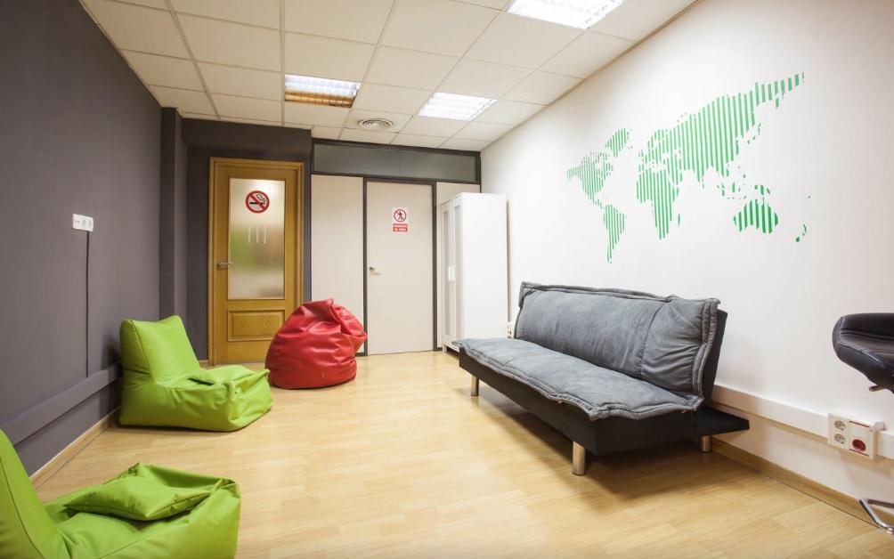Holidaysbcn Hostel